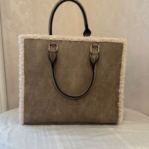 Chic Tan Tote Bag with Cream Trim